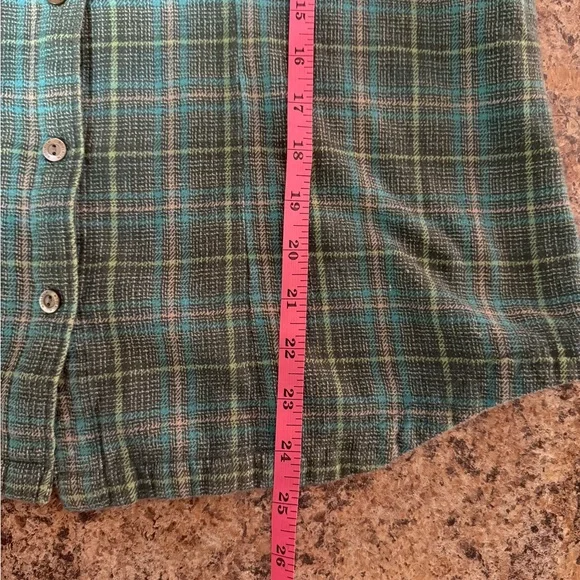 Woolrich Women’s Plaid Flannel Shirt Medium Petite - Picture 5 of 5